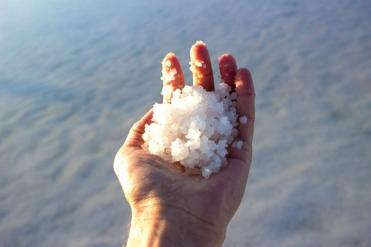 Αλάτι της Νεκράς Θάλασσας: Μάθετε τα 7 Εκπληκτικά του Οφέλη
